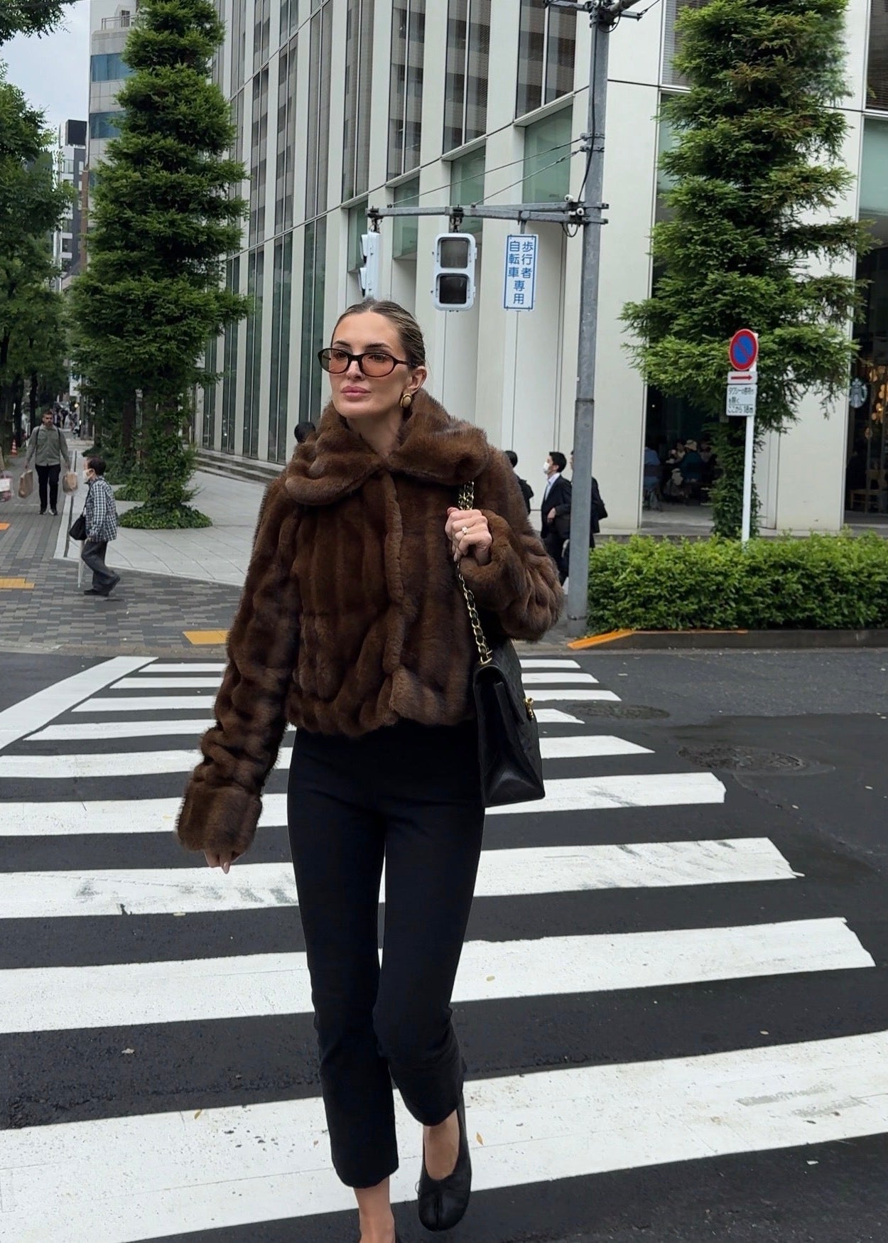CAROLYN JACKET