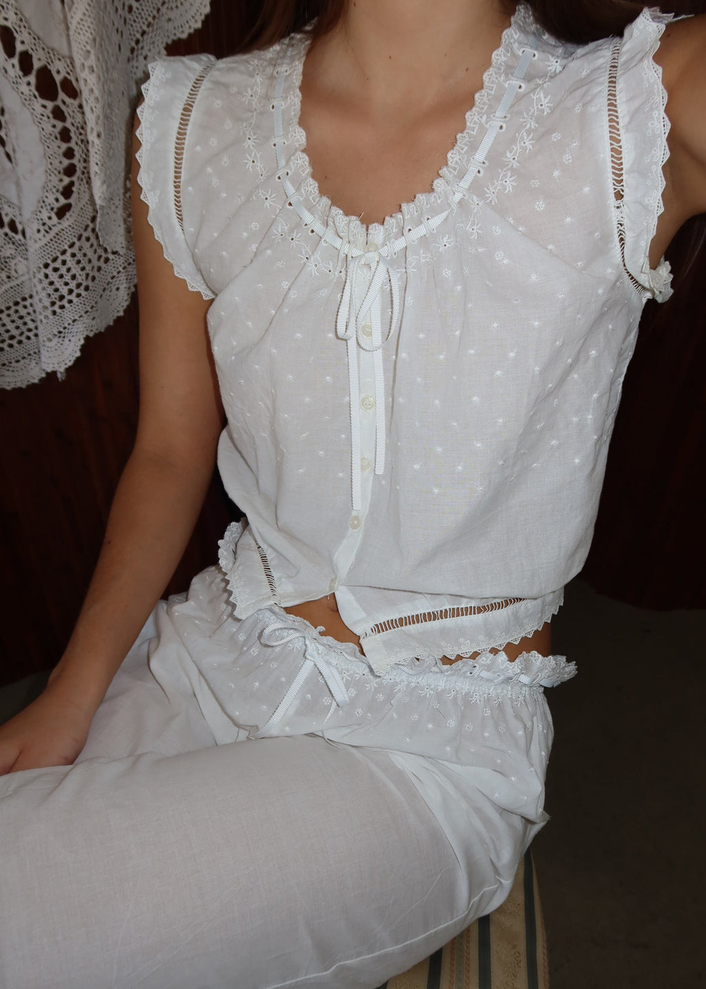 ANYA TOP