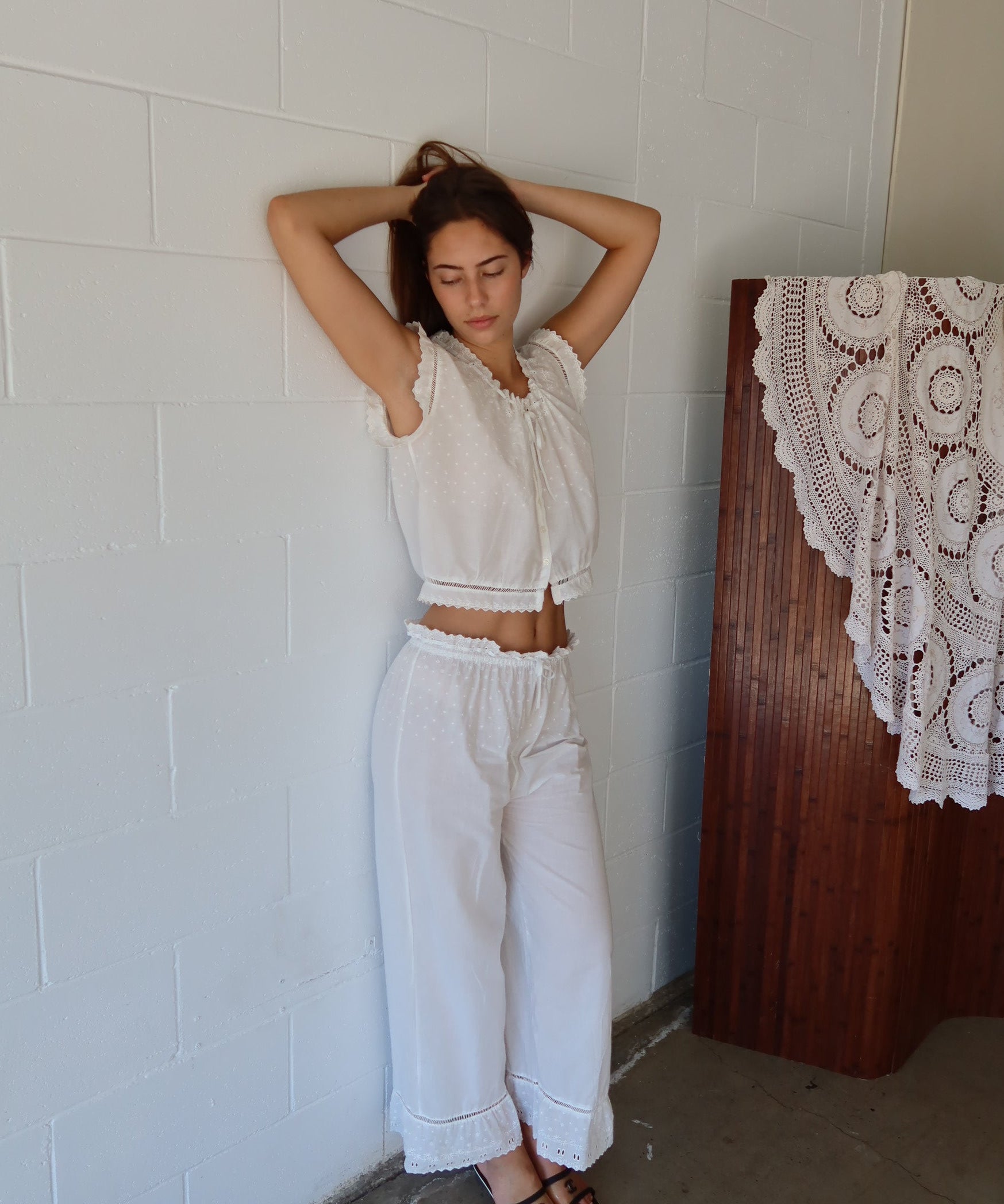 ANYA TOP